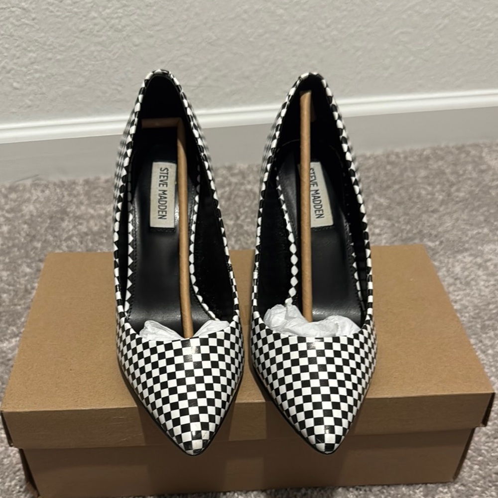 Steve Madden Black and White Heels